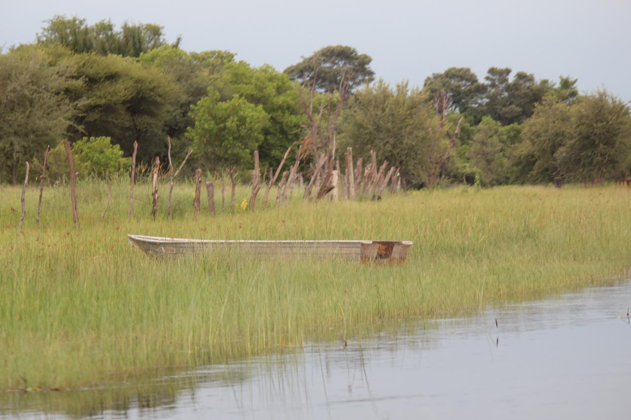 Cresta Maun Hotel Buitenkant foto